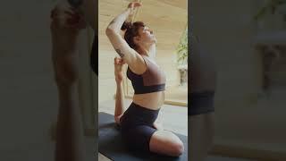 VaneYoga Daily Love Flow