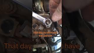 Mechanic hack to remove spark plugs from a Can Am Maverick X3 turbo # canamaverickturbo