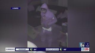 Police search for ‘doggy door’ burglary suspect in southwest Las Vegas