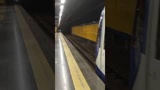 Frecuencia de 1 minuto en metro de Madrid. #metrodemadrid