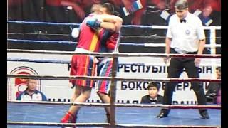 Спорт. Бокс. Чемпионат Кыргызстана-2015. Финал. Рустам Мамбетов-Шермахамад Хакимов.