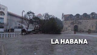 Huracán Rafael azota La Habana con lluvias intensas y vientos