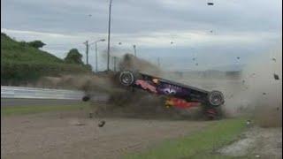 Crash - Daniil Kvyat - Japanese Grand Prix - Formula 1 - 2015
