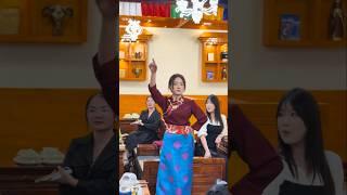 배우 이영애,이세영 닮은 티베트 미녀 민속댄스 #여행유튜버 #중국여행 #tibet #beautiful #dance #틱톡 #트로트