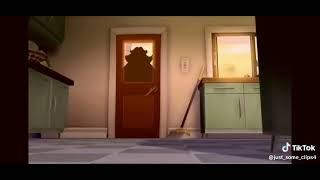 Fat girl animation stuck in door