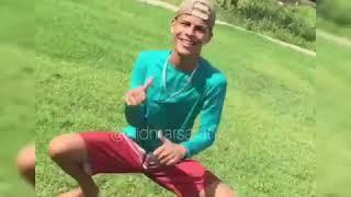 Homem dançando brega funk