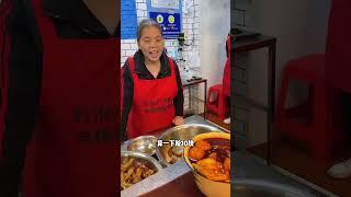 35块就能在千万网红店吃到螺蛳粉全家福啦！还不快来大快朵颐！ #美食  #冰鲜螺蛳粉