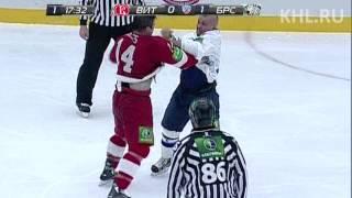 KHL Fight: Gillies VS Mirasty / Бой КХЛ: Гиллис VS Мирасти