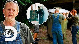 Digger Finds Legendary Moonshiner Popcorn's Iconic Steel Pot! | Moonshiners