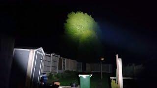 Fenix TK20R V2.0 Flashlight Video 2 - Night footage in the back garden - Medium range