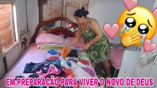 I'M ALREADY GETTING READY TO PACK MY CLOTHES TO LEAVE MY HOUSEI'M WASHING A LOT OF CLOTHES