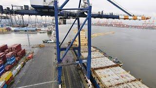 How We Load and Unload Containers on the Maersk Line Ship: Opening Hatch Cover| Quay Crane Operation