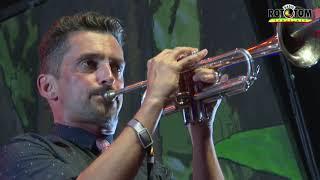 L' Entourloop feat. N'zeng  - Le Savoir Faire (excerpt) - Live @ Rototom (Spain)