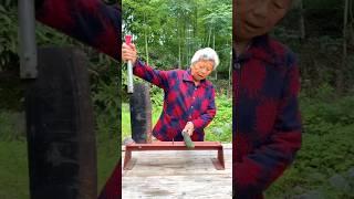 Poor Mom Can’t Afford an Umbrella ~ mini wood toy- woodworking art skill/wood hand #shorts