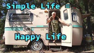 My simple life living in a Boler Camper / Hidup sederhana saya dengan tinggal di karavan