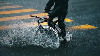 How to Ride Your Bike In The Rain - Fixed Gear Edition