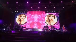 Xia Vigor as Taylor Swift for TNT Boys LISTEN Concert