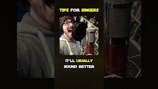 Singing louder = better?