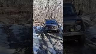 Нива по грязи #4х4 #automobile #offroad #niva #snow #niva4x4 #nivaoffroad #зима #тикток #mud #кчр