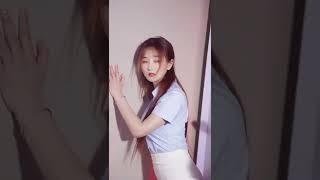 ở nhà e với e ko ?? #xuhuong2021 #xuhuong #fyp #ngamgaixinh #Halloween2021