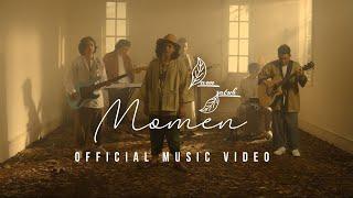 Daun Jatuh - Momen (Official Music Video)