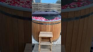 КУПЕЛЬ С ЛЕПЕСТКАМИ РОЗ для двоих ️ отдых парой #отношения #романтика #суздаль