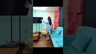 Tante Sarah #shorts #tante #sarah #shortvideo #viral #hotel #model #modeling #rokmini #tantehot