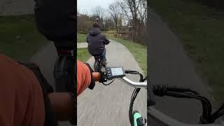 E-bike drag race small tires vs big tires #freego #electricbike #ebikes