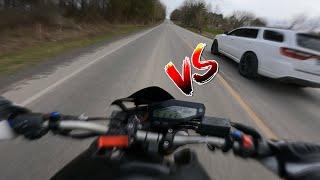 FZ09 VS Dodge Durango SRT ALMOST ENDS IN CRASH