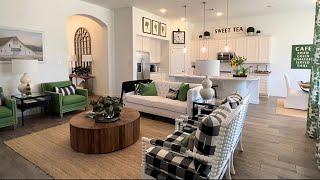 Touring a New Luxury Home Tour w/ GREEN Decor : 1 Story Home Decor Inspiration