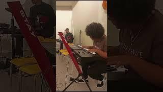 O fogo nunca dorme - cover: Esther