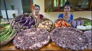 Yummy cooking curry soup with vegetable recipe and eat - Amazing video