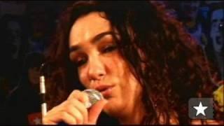 Andreia Dias fala sobre o primeiro álbum solo no Estúdio Showlivre 2008