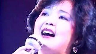 鄧麗君 Teresa Teng 星 (HK Live 1982)