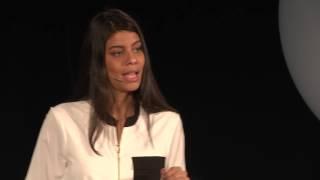 Creating an internet of atoms: Paola Santana at TEDxFulbright