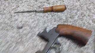Figuring out what all the damn parts do on this Iver Johnson