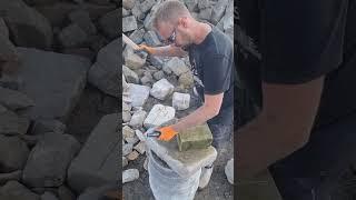 How to split stone with hand tools #stoneworking #construction #stonemason #stonecarving