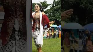 tarian lengger banyumasan