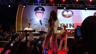 Ayu ting ting konser di pekor bandar lampung