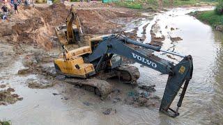 Excavators Can't Pulls Out! From a River "Stuck?" #excavator #construction #loading