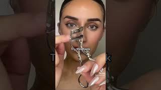Winter Style Secrets:  Hacks for a Stunning Glow Up! ️