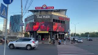 Реклама Fora, Cosmolot, Vbet на медіафасаді ТЦ Food Plaza