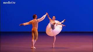 Daria Khokhlova Artemy Belyakov La Fille mal gardée pas de deux (Дарья Хохлова Артемий Беляков)