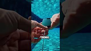 iPhone Unboxing Underwater 🫧