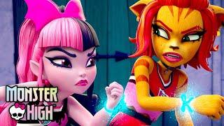 Draculaura & Toralei Are Forced to Become BFFs? | Monster High