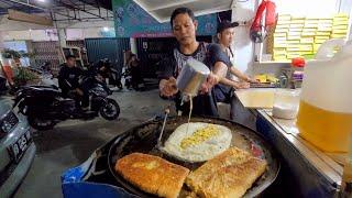 Indonesian Street Food | Egg Martabak in Singkawang City, West Borneo | Famous Martabak Telur