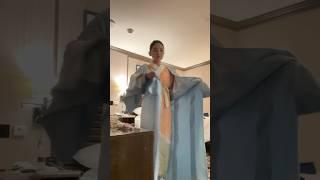 How long does it take to put on Kimono?