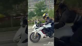 amoi cantik pakai motor ninja keren #tiktokvideo