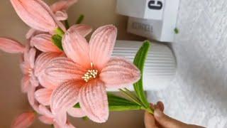 DIY pipe cleaner pink lily flower tutorial #diy #gift #diyflowers #diycrafts #flowercraft #flowers