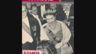 Elizabeth II - Queen of newspapers